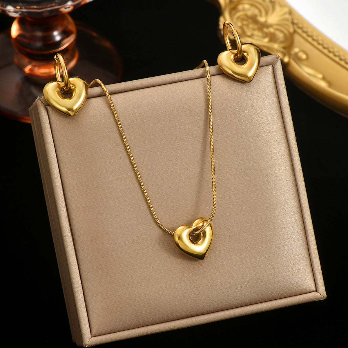 Auravelle Hollow Heart Necklace & Earrings Set – A Symbol of Modern Romance
