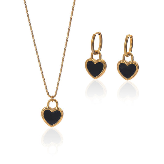 Auravelle Heart-Shaped Mirror-Polished Jewelry Set – A Symbol of Grace and Affection