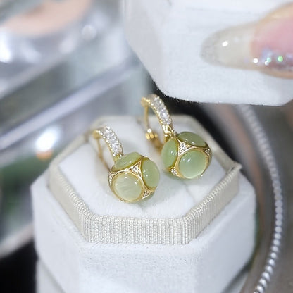 1 Set Of 2 Elegant Women's Ball Pendant Earrings - Allergy-proof Studs, Fashionable Elegant Luxury Design.