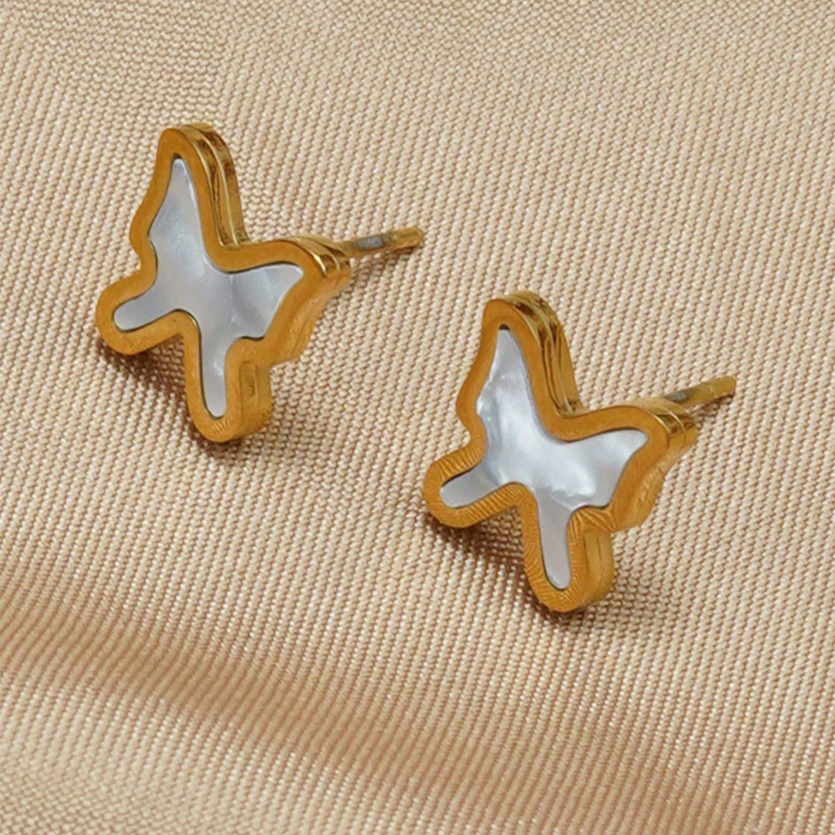 Auravelle Butterfly Necklace & Earrings Set – Grace in Every Detail